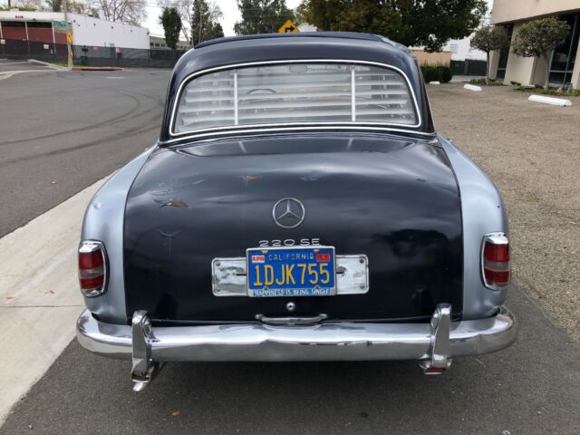 Mercedes-Benz 200-Series 1959 image number 25