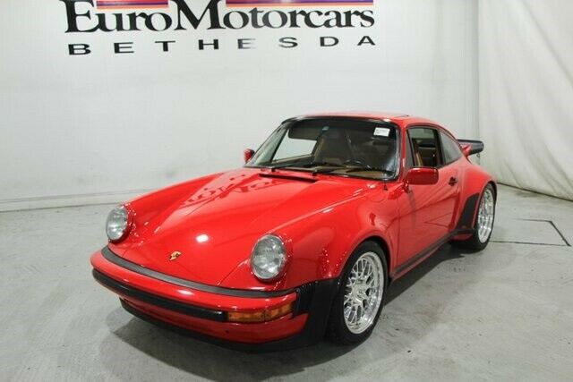 Porsche 911 1977 image number 26
