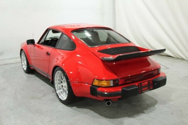 Porsche 911 1977 image number 28