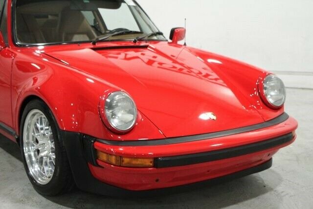 Porsche 911 1977 image number 32
