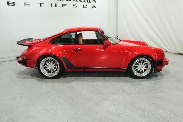 Porsche 911 1977 image number 7