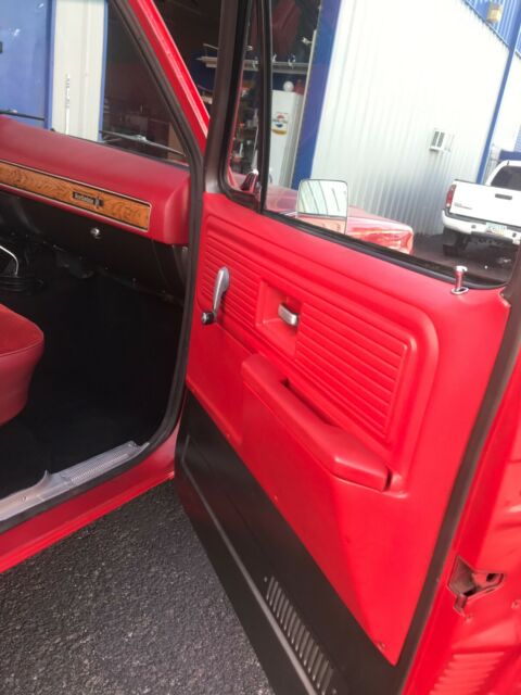 Chevrolet C-10 1977 image number 3
