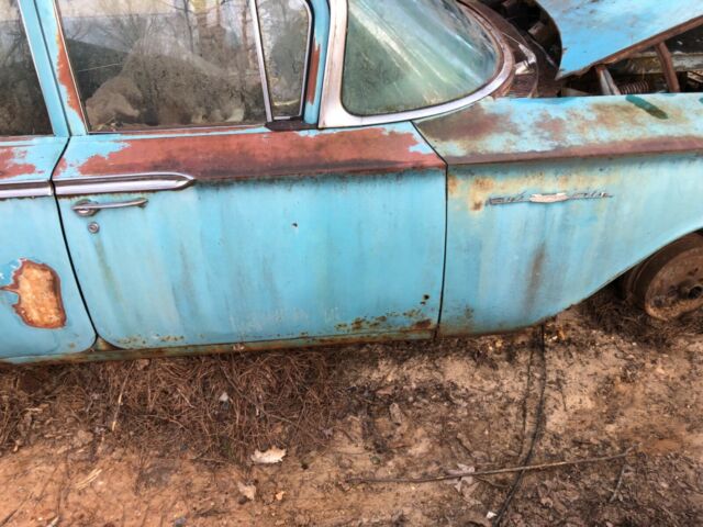 Chevrolet Impala 1960 image number 22