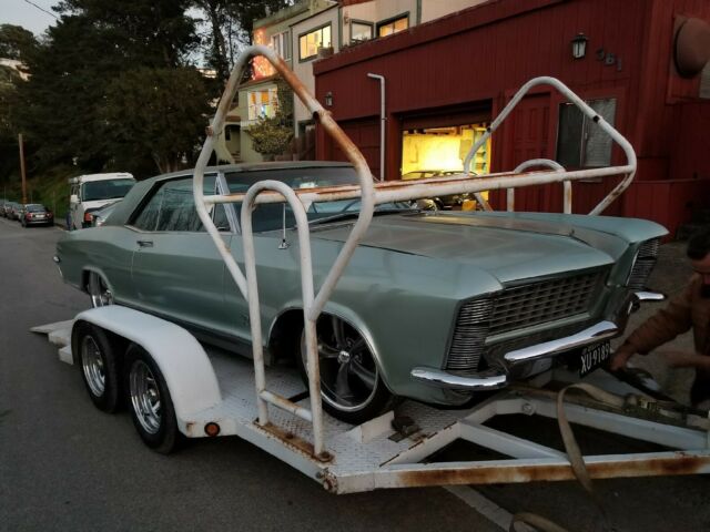 Buick Riviera 1965 image number 1