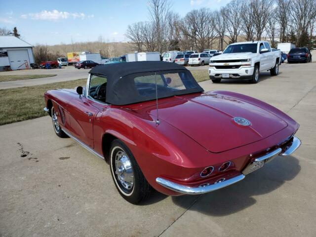 Chevrolet Corvette 1962 image number 9