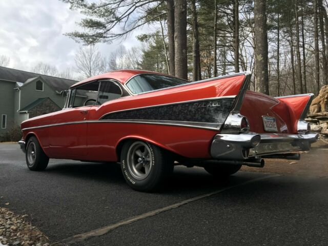 Chevrolet Bel Air/150/210 1957 image number 22