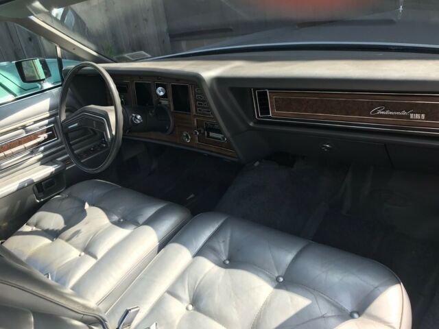 Lincoln Mark Series 1975 image number 3