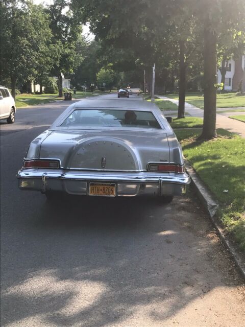 Lincoln Mark Series 1975 image number 7