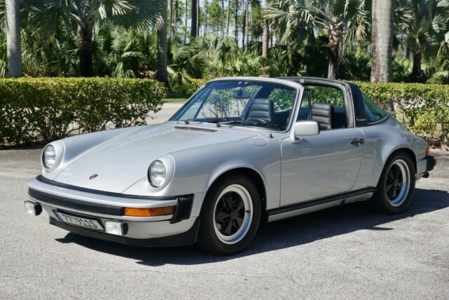 Porsche 911 1977 image number 28