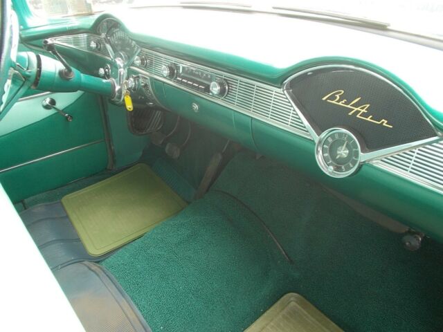 Chevrolet Bel Air/150/210 1956 image number 25