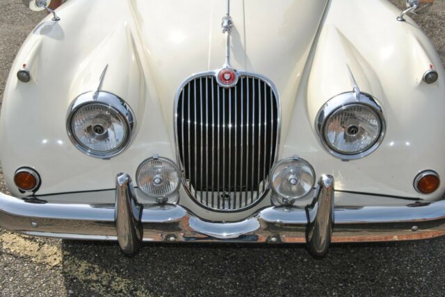 Jaguar XK 1959 image number 1
