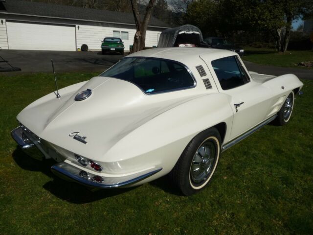 Chevrolet Corvette 1964 image number 26