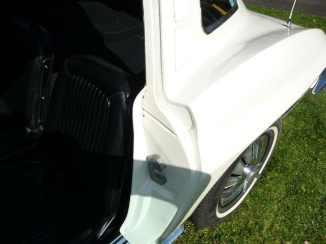 Chevrolet Corvette 1964 image number 34