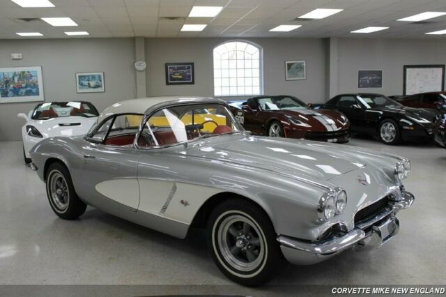 Chevrolet Corvette 1962 image number 10