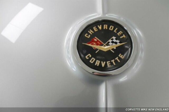 Chevrolet Corvette 1962 image number 21