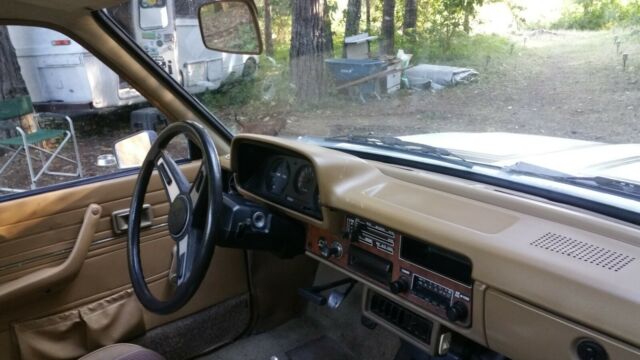 Toyota Pickup 1979 image number 11