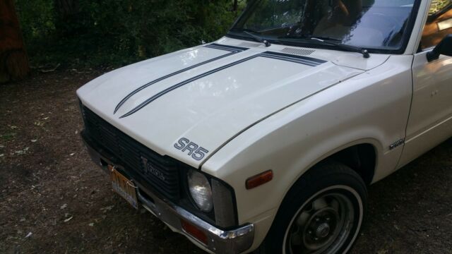 Toyota Pickup 1979 image number 2