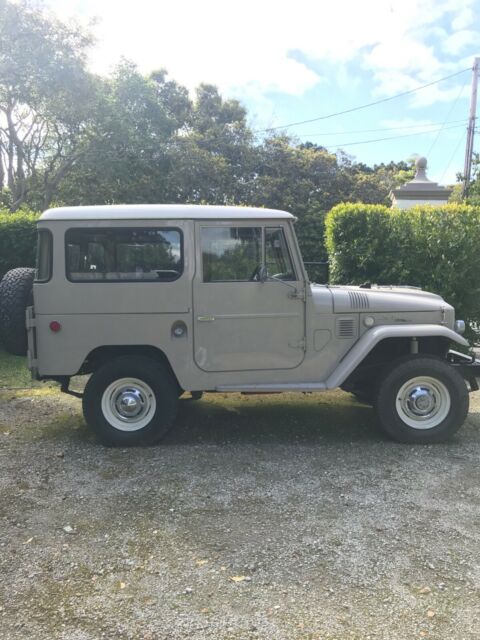 Toyota Land Cruiser 1968 image number 0
