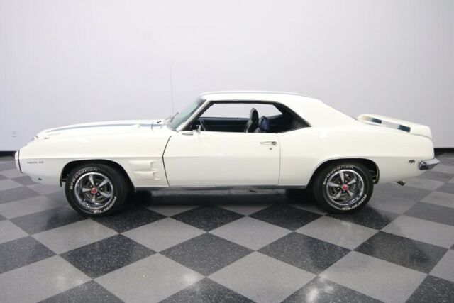 Pontiac Firebird 1969 image number 2