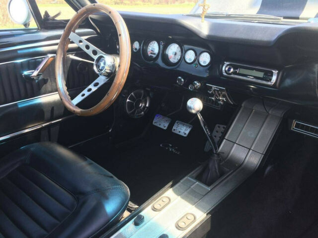 Ford Mustang 1965 image number 9