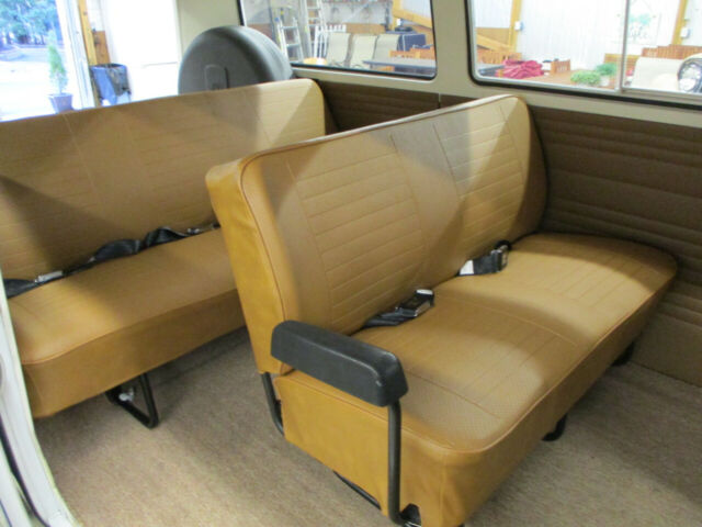 Volkswagen Bus/Vanagon 1978 image number 17