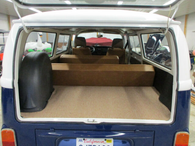 Volkswagen Bus/Vanagon 1978 image number 20
