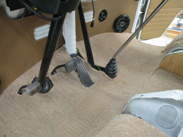 Volkswagen Bus/Vanagon 1978 image number 34