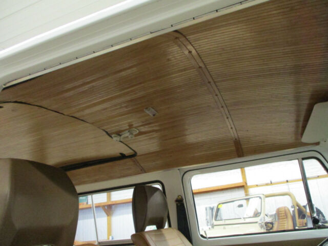 Volkswagen Bus/Vanagon 1978 image number 43