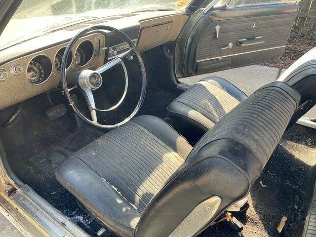 Chevrolet Corvair 1965 image number 16