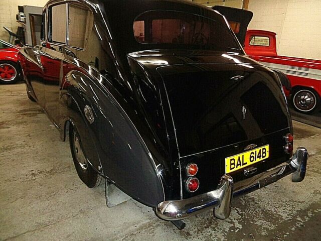 Austin Princess 1961 image number 32