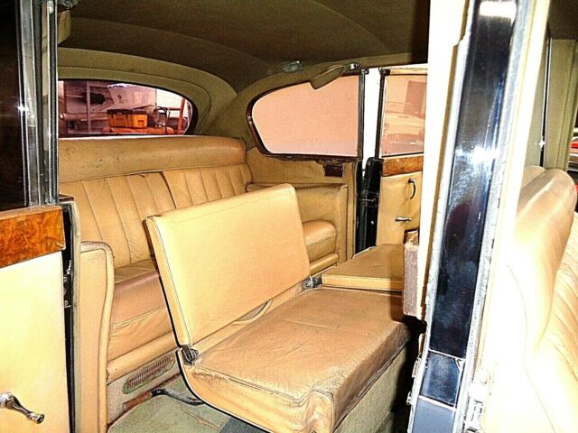 Austin Princess 1961 image number 34