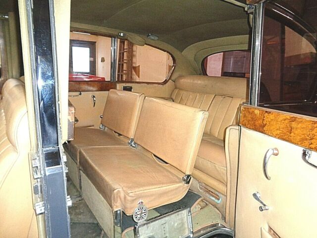 Austin Princess 1961 image number 36