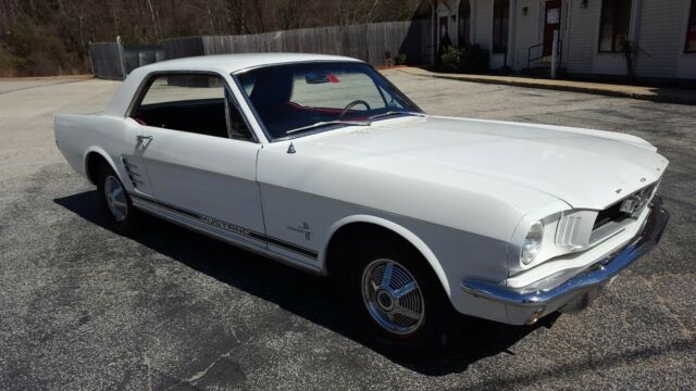 Ford Mustang 1966 image number 4