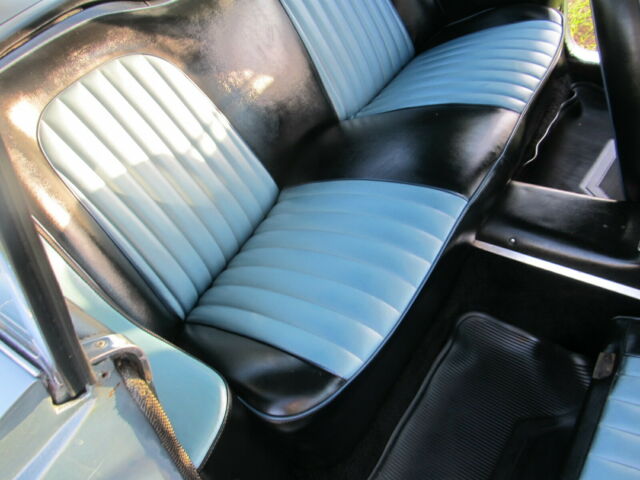 Ford Thunderbird 1960 image number 37