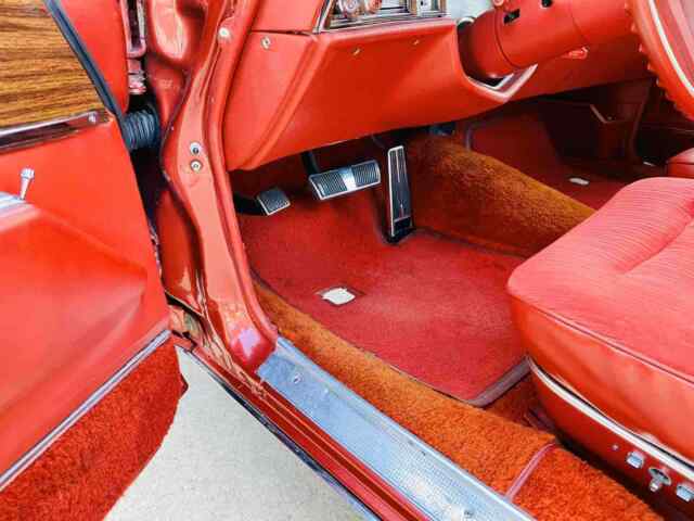 Cadillac DeVille Coupe 1976 image number 17