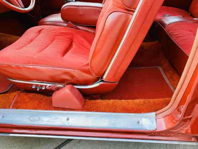 Cadillac DeVille Coupe 1976 image number 18