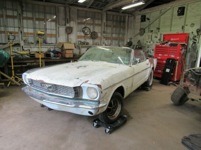 Ford Mustang 1966 image number 0