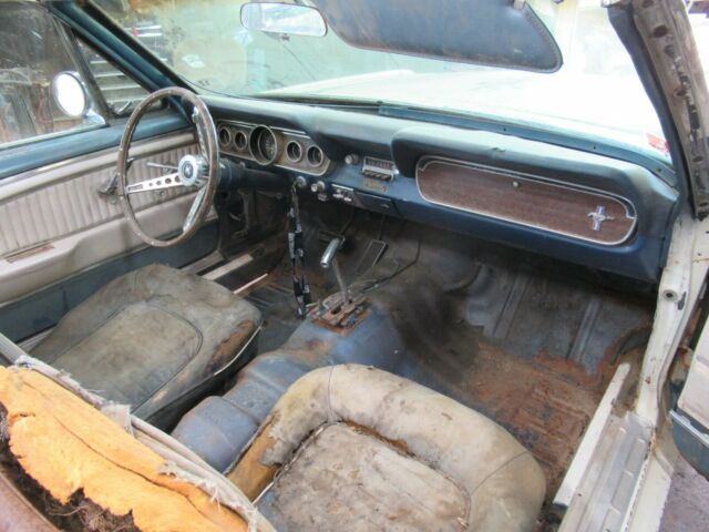 Ford Mustang 1966 image number 30