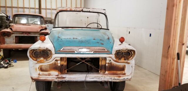 Chevrolet Apache 1958 image number 20