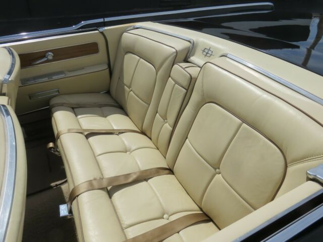 Lincoln Continental 1963 image number 10