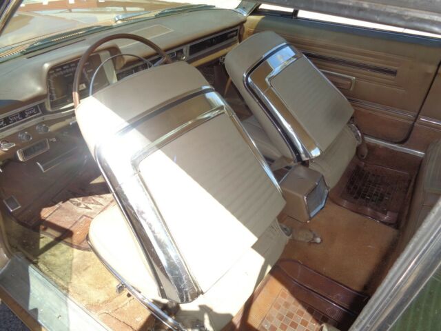 Plymouth Fury 1966 image number 31