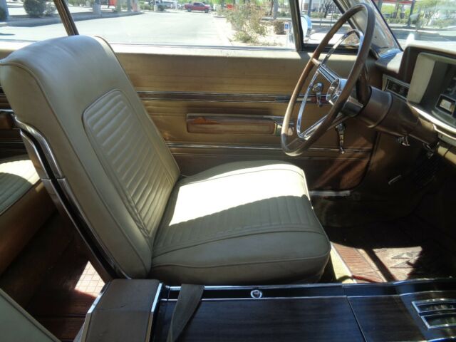 Plymouth Fury 1966 image number 35