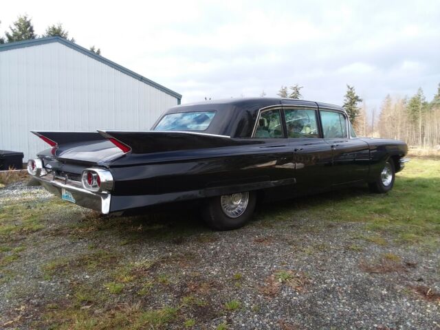 Cadillac Fleetwood 1961 image number 26