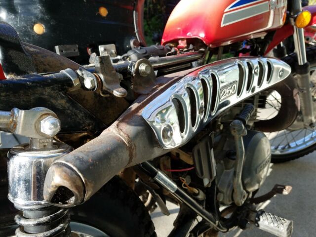 Suzuki TS250 1975 image number 17