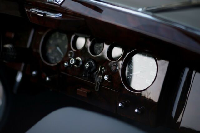 Jaguar MK V 1950 image number 13