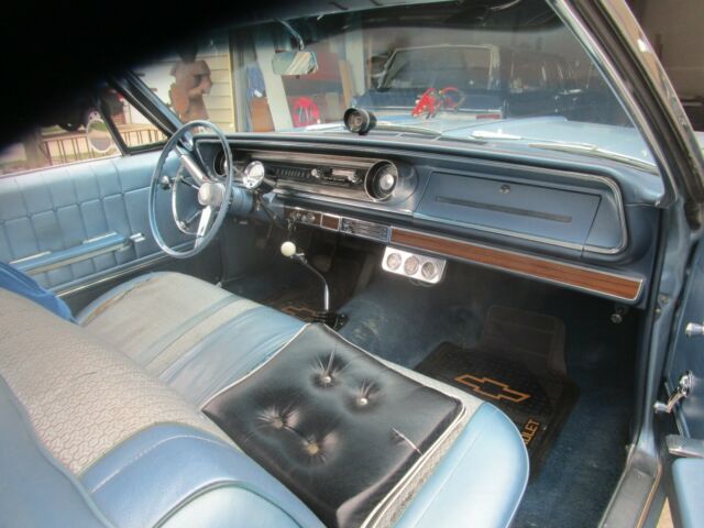Chevrolet Impala 1965 image number 17