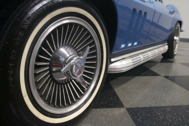 Chevrolet Corvette 1965 image number 10