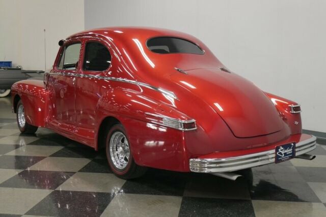 Lincoln Club Coupe 1947 image number 33