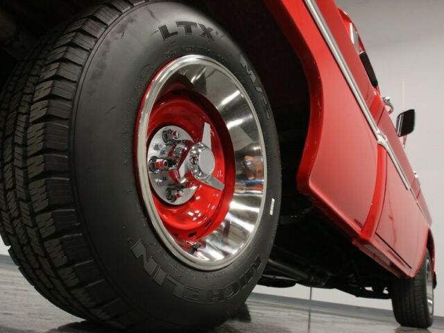 Chevrolet C-10 1965 image number 20