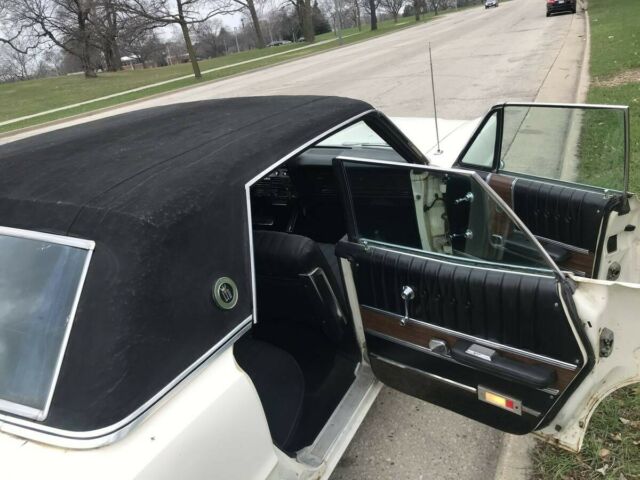 Ford LTD 1967 image number 28